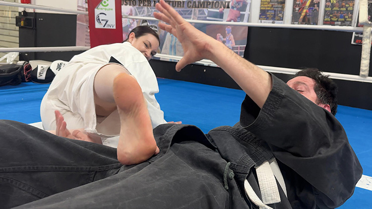 UKRAINIAN KARATE GIRL - GI DE-FEET in 4K!